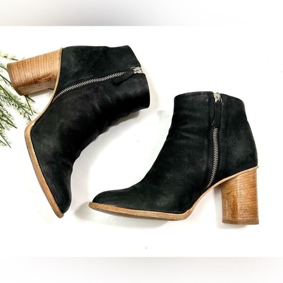 M. Gemi The Finezza Black Leather Ankle Boots - Picture 9 of 13